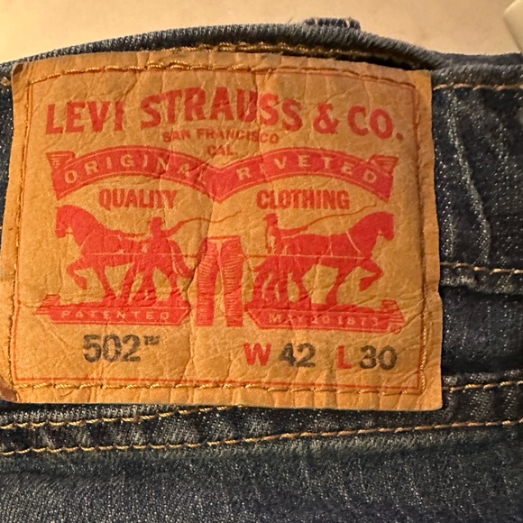 Levi Mens Straight Leg Jeans in Blue Size: 42X30 - Picture 2 of 2